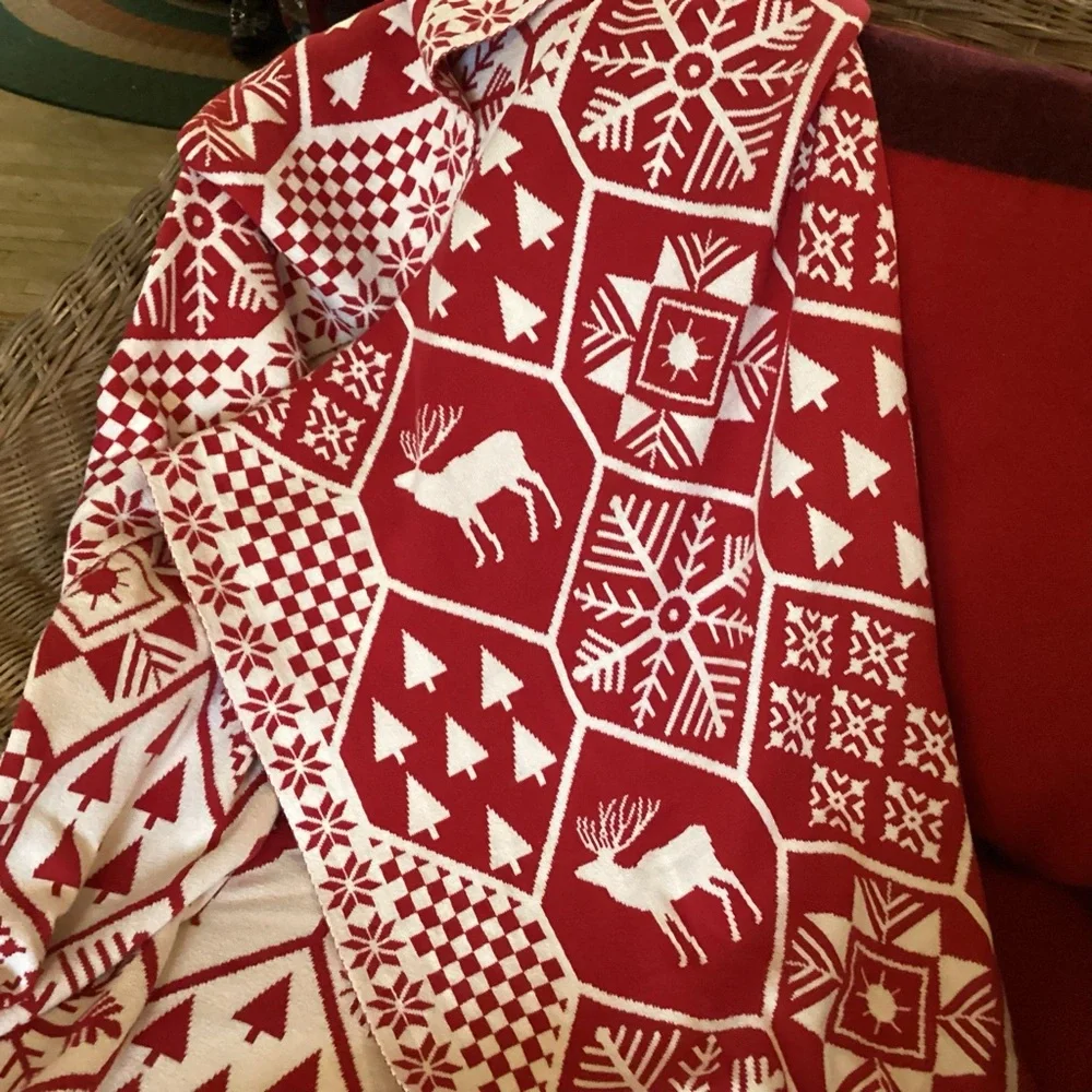 Jingles&Joy seasonal throw, 100% cotton